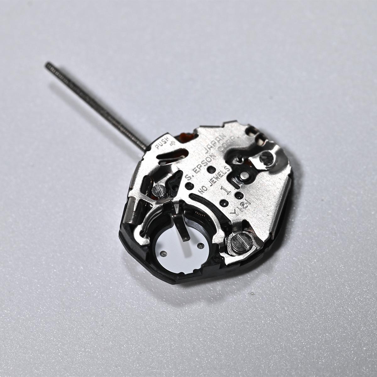 Jewels In Quartz Watches - Mouvement Y121 Epson Y121f1, mouvement à